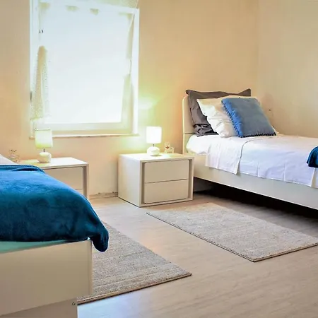 Apartment Estera Weißenburg