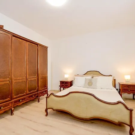 Apartment Estera