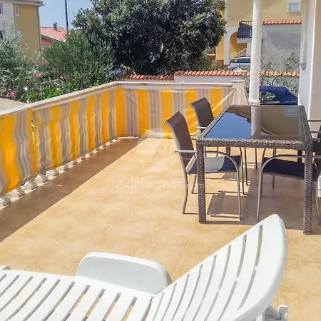 Estera Apartment